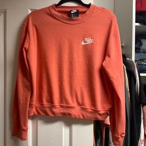 peach nike long sleeve